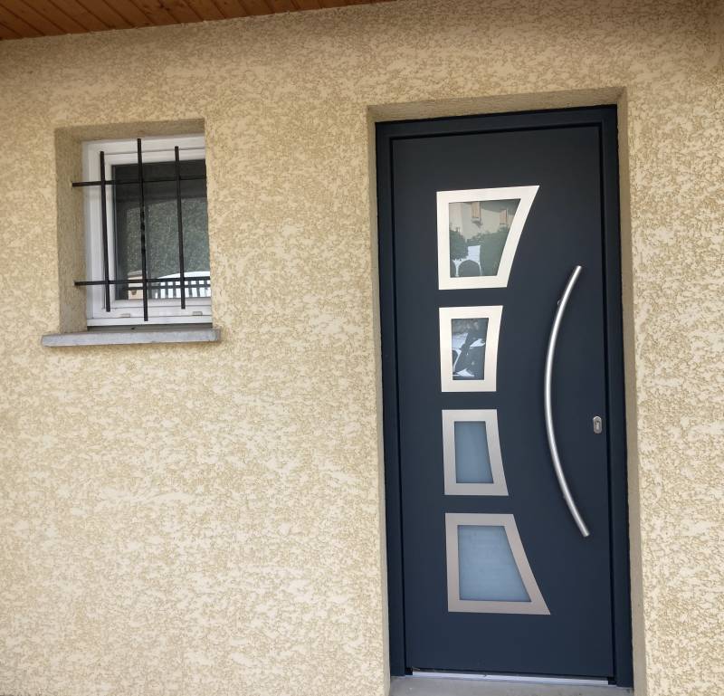 Porte d'entrée avec bâton de maréchal 