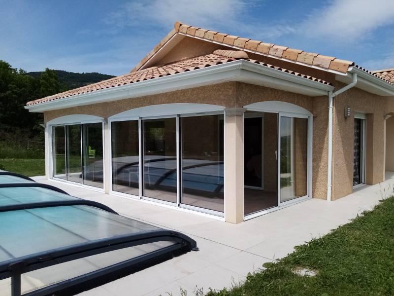 Fabricant de châssis aluminium cintrée à Saint Chamond