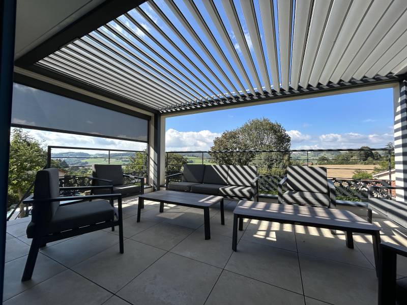 Fabricant de pergolas bioclimatique dans le Rhône