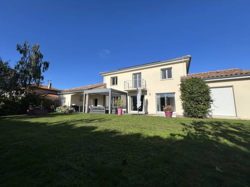 Pergolas bioclimatique sur mesure à Pomeys