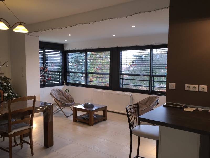 Installation de brise soleil orientables motorisé à Soucieu-en-Jarrest