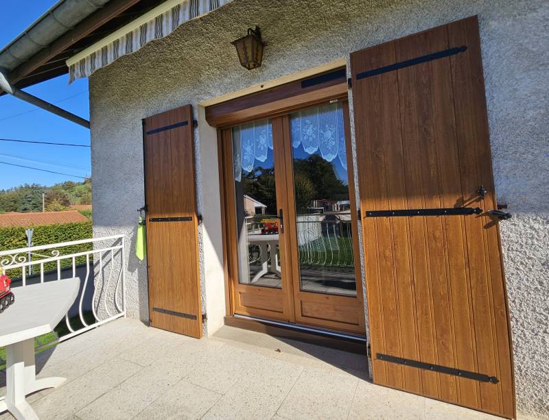 Volets aluminium ton bois 