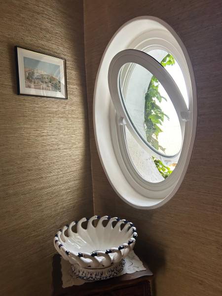 Pose d'une menuiserie cintré 