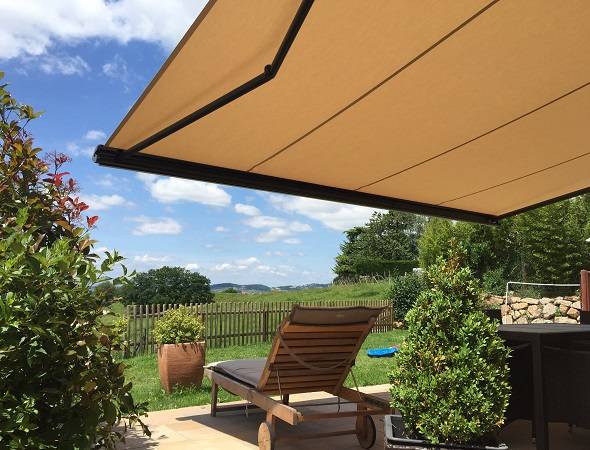 Nos produits proposés par Boréal Vérandas : pergolas, carports, fenêtres et autres menuiseries extérieures à Lyon et sa région