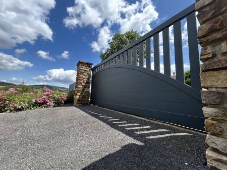 Notre zone d'activité pour ce service Expert en portail coulissant ou battant motorisé Somfy